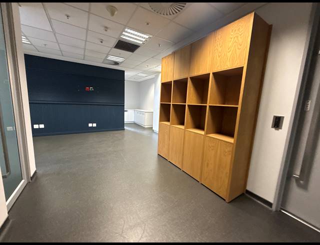 3,160M² OFFICE TO LET IN SANDTON CENTRAL